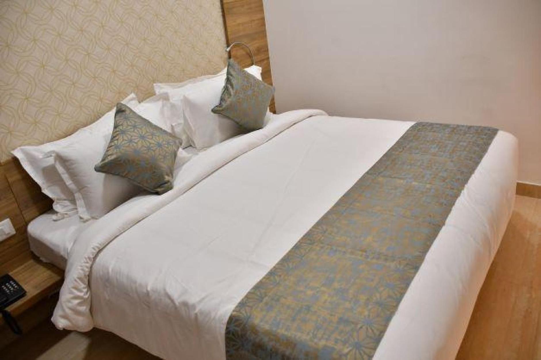 Residenza Adhikrishna Arcade Ξενοδοχείο Erode Εξωτερικό φωτογραφία